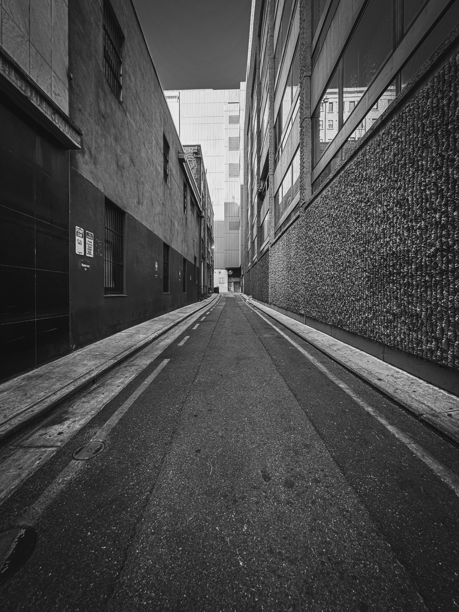 Monochrome photograph 33 of 43
